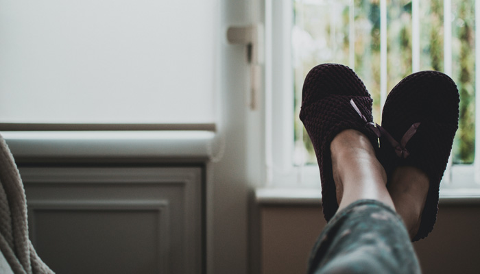 Best-Slippers-for-Sweaty-Feet